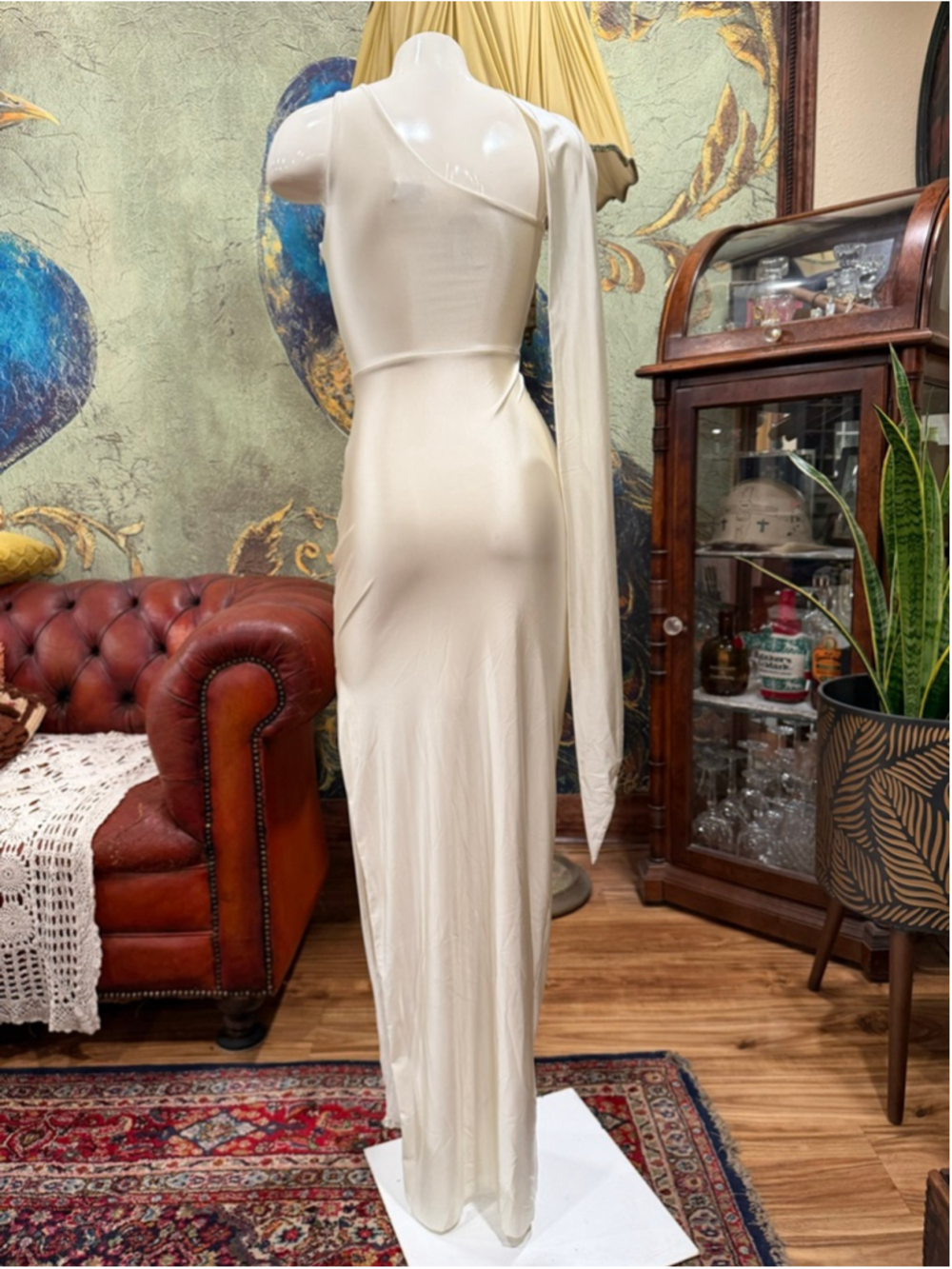 Oh Polly Maxi Dress US 0 Cream One Shoulder Asymmetrical Cape Sophisticated Glam - Picture 6 of 12